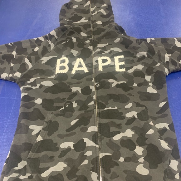 Authentic Bape A Bathing Ape Swarovski Black Camo - Picture 1 of 6